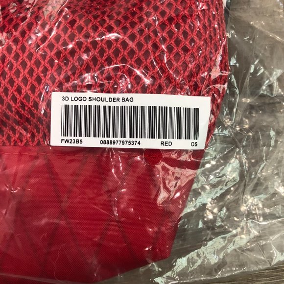Supreme Logo Shoulder Bag Red (FW23) - Picture 4 of 4